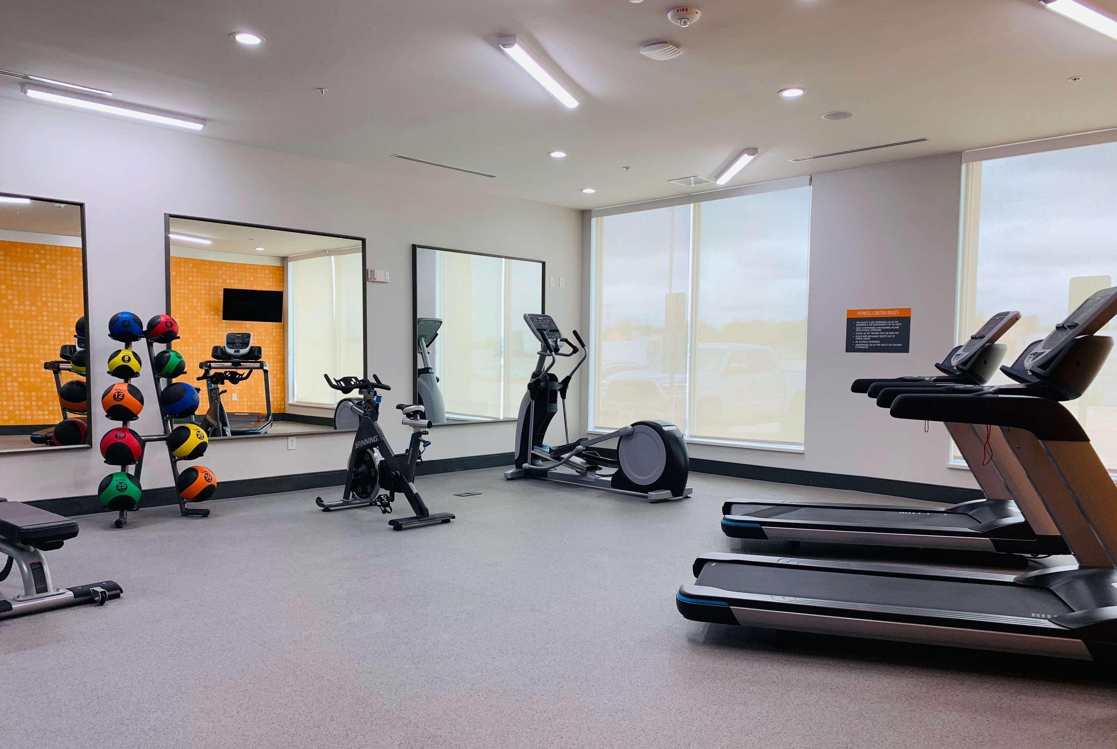 La Quinta Inn & Suites By Wyndham - Red Oak Tx Ih-35E Ngoại thất bức ảnh