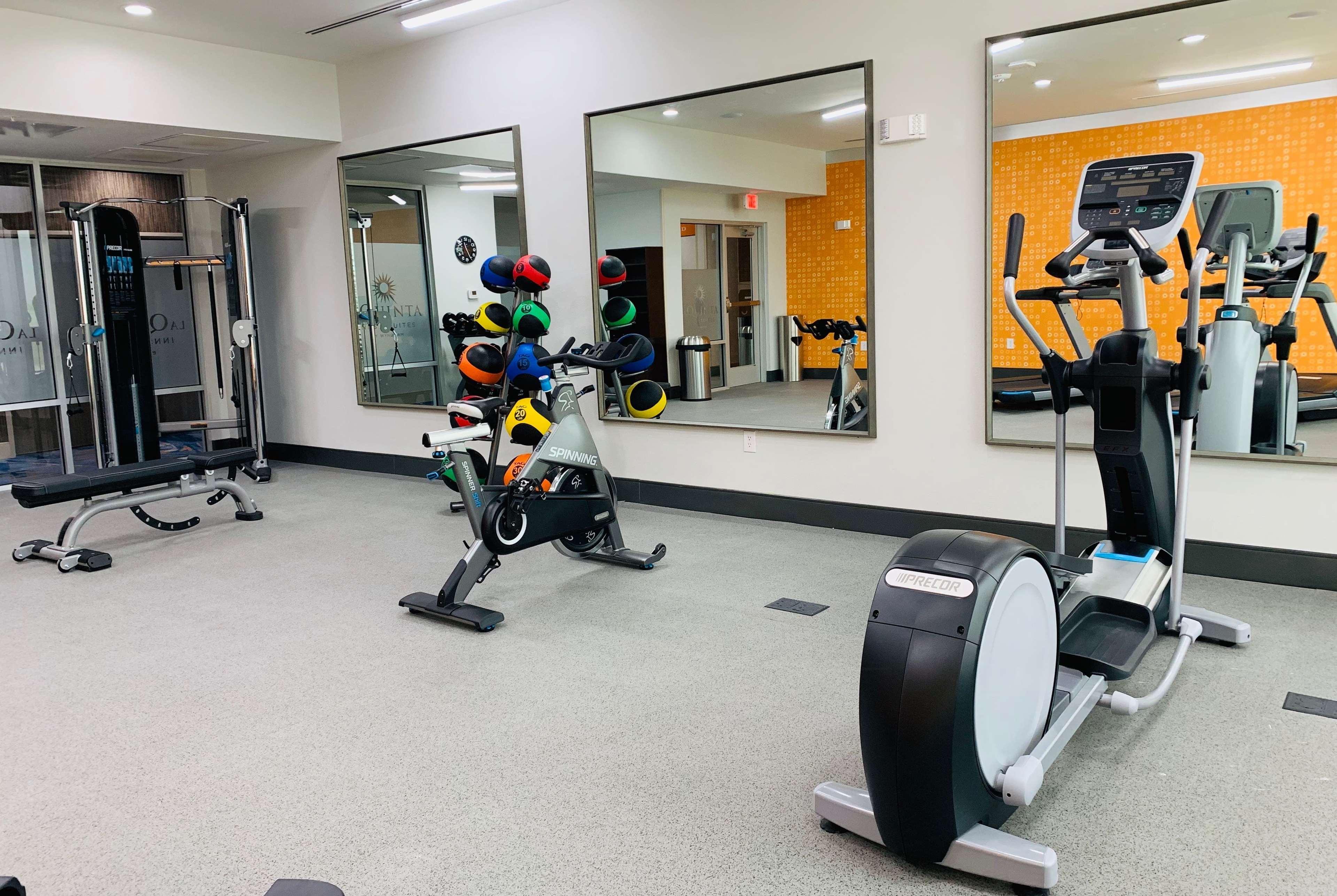 La Quinta Inn & Suites By Wyndham - Red Oak Tx Ih-35E Ngoại thất bức ảnh